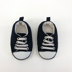 Old Navy baby walker navy tennis shoes 3-6 month